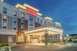 Hampton Inn & Suites Newburgh Stewart Airport