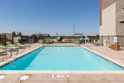 Holiday Inn Express Visalia - Sequoia National Pk