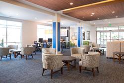 Holiday Inn Express Visalia - Sequoia National Pk