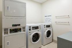 Holiday Inn Express Visalia - Sequoia National Pk