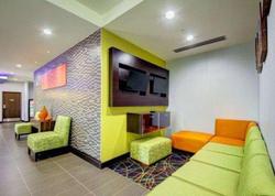Comfort Inn & Suites Tulsa I-44 West - Rt 66