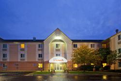 Sonesta Simply Suites Detroit Warren