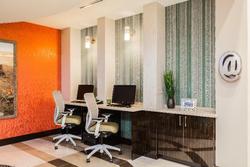 Holiday Inn Express and Suites Eureka