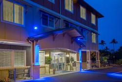 Holiday Inn Express and Suites Kailua Kona