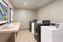 Holiday Inn Express and Suites Lawton Fort Sill