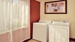 Holiday Inn Express and Suites Lincoln Roseville A
