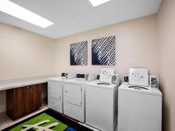 Holiday Inn Express & Suites Ontario