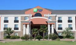 Holiday Inn Express and Suites Fairfield North
