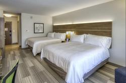 Holiday Inn Express and Suites Lincoln Airport