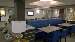 Holiday Inn Express and Suites Fayetteville Univ O