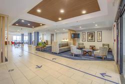 Holiday Inn Express and Suites Gulf Shores