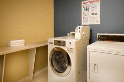Holiday Inn Express and Suites Uvalde