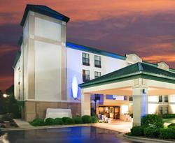 Four Points by Sheraton Fayetteville Fort Liberty