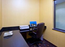 Holiday Inn Express and Suites Van Wert