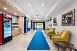 Holiday Inn Express and Suites Van Wert