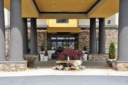 Holiday Inn Express and Suites Perry National Fair