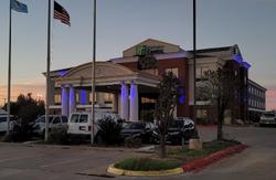 Holiday Inn Express and Suites Enid Hwy 412
