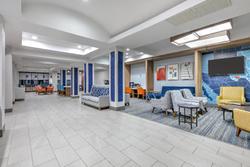 Holiday Inn Express & Suites Winnie