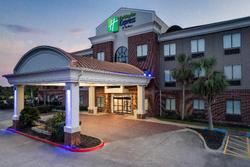 Holiday Inn Express & Suites Winnie