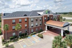 Holiday Inn Express & Suites Winnie