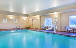 Holiday Inn Express and Suites Murphy