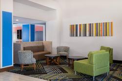 Holiday Inn Express and Suites Spring Hill