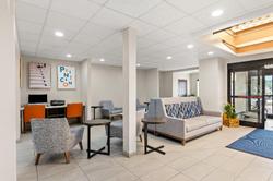 Holiday Inn Express Princeton I 77