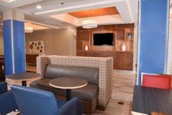 Holiday Inn Express and Suites Selma