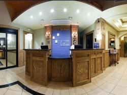 Holiday Inn Express and Suites Zapata