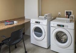 Holiday Inn Express & Suites Springfield IHG hotel
