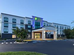 Holiday Inn Express and Suites Bradenton East Lake