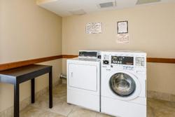 Holiday Inn Express and Suites Bradenton East Lake
