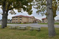 Holiday Inn Express and Suites St. Joseph
