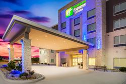 Holiday Inn Express and Suites Litchfield West