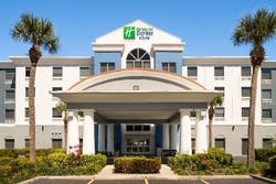 Holiday Inn Express and Suites St. Petersburg Nort