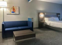 Holiday Inn Express and Suites Ennis