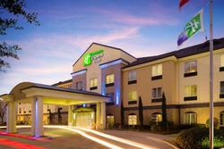 Holiday Inn Express and Suites DFW Grapevine
