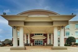 Holiday Inn Express and Suites Waxahachie