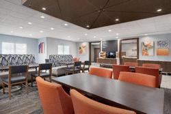 Holiday Inn Express and Suites Saginaw