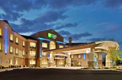 Holiday Inn Express and Suites Nampa Idaho Center