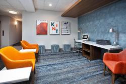 Holiday Inn Express and Suites Kent State Universi