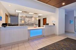 Holiday Inn Express and Suites Cleveland Richfield