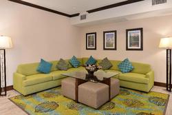 Holiday Inn Express Hotel & Suites River Park