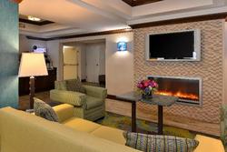 Holiday Inn Express Hotel & Suites River Park