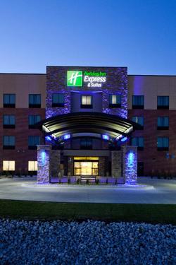 Holiday Inn Express and Suites Fort Dodge