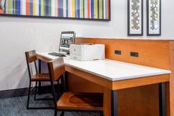 Holiday Inn Express & Suites Fort Wayne