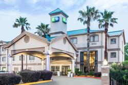 Holiday Inn Express and Suites Lake Charles