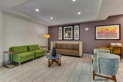 Holiday Inn Express and Suites Lake Worth Nw Loop