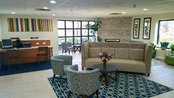 Holiday Inn Express and Suites Cincinnati Northeas