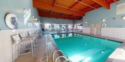 Holiday Inn Express and Suites Minneapolis Golden
